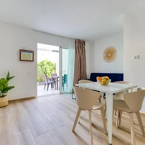 Homeforguest Moderno Con Piscina En Appartamento