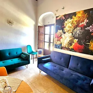 https://casa-bakara-vejer-old-town.es-andalucia.com